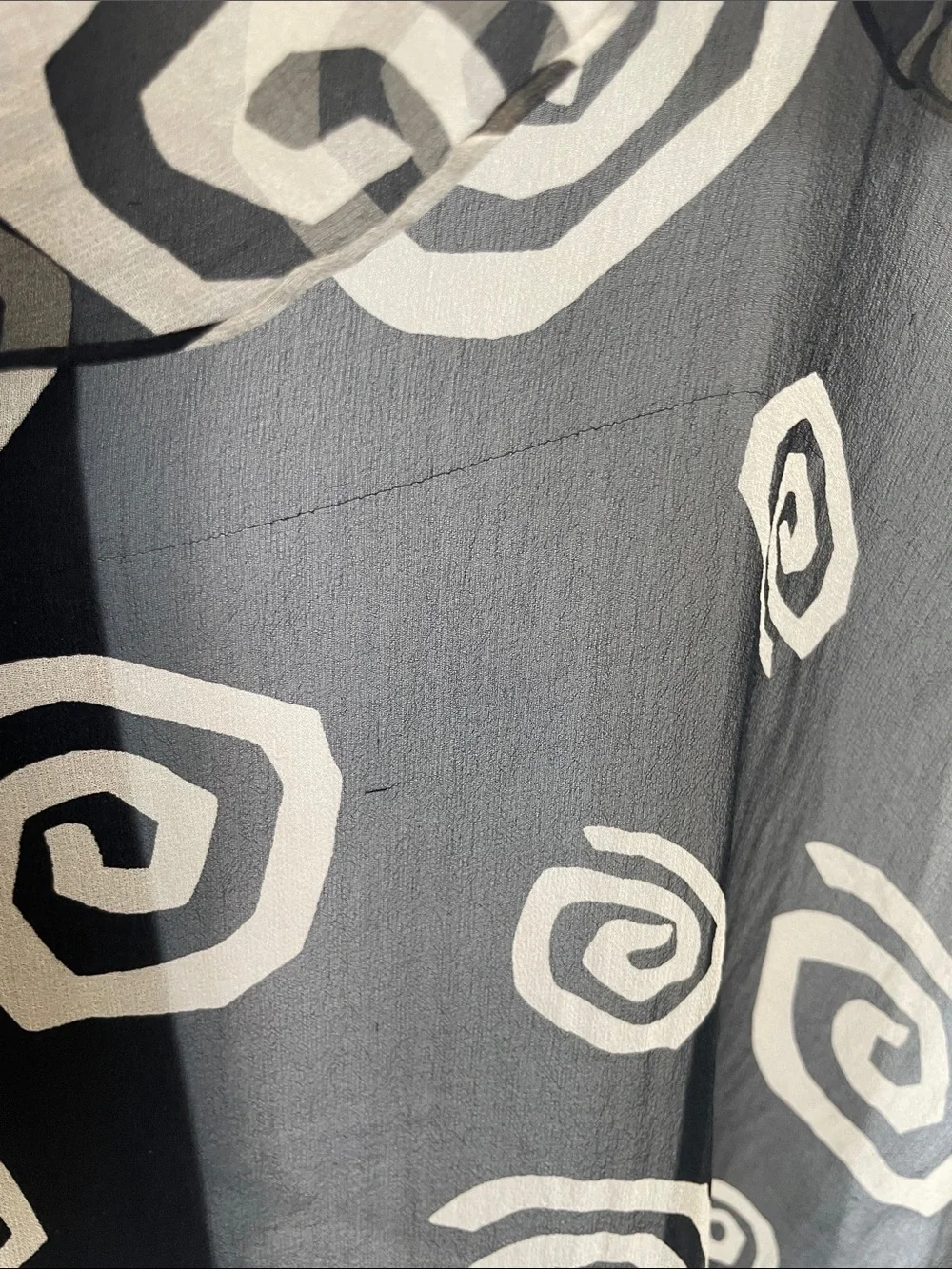 Chico's 100% silk Sheer oblong Scarf in Black and Cream Swirl 20